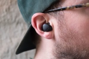 هدفن بلوتوثی مدل Gear Iconx